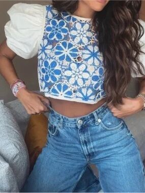 NWT Boutique Stitch + Feather Floral Crochet Coquette Boho Puff-Sleeve Crop Top